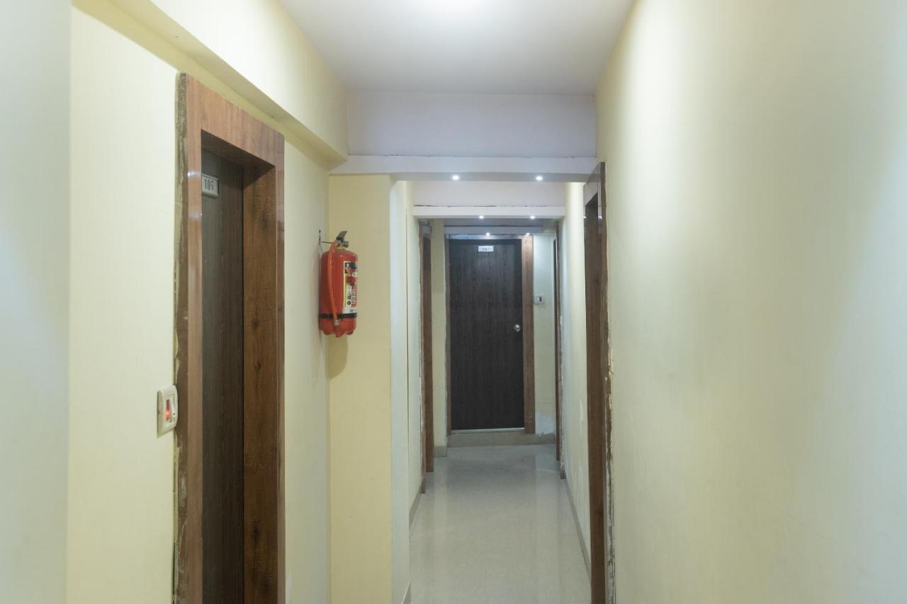 Oyo 49867 Hotel Kalpana Residency Bombay Esterno foto